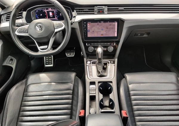 Volkswagen Passat cena 125900 przebieg: 119702, rok produkcji 2019 z Mońki małe 211